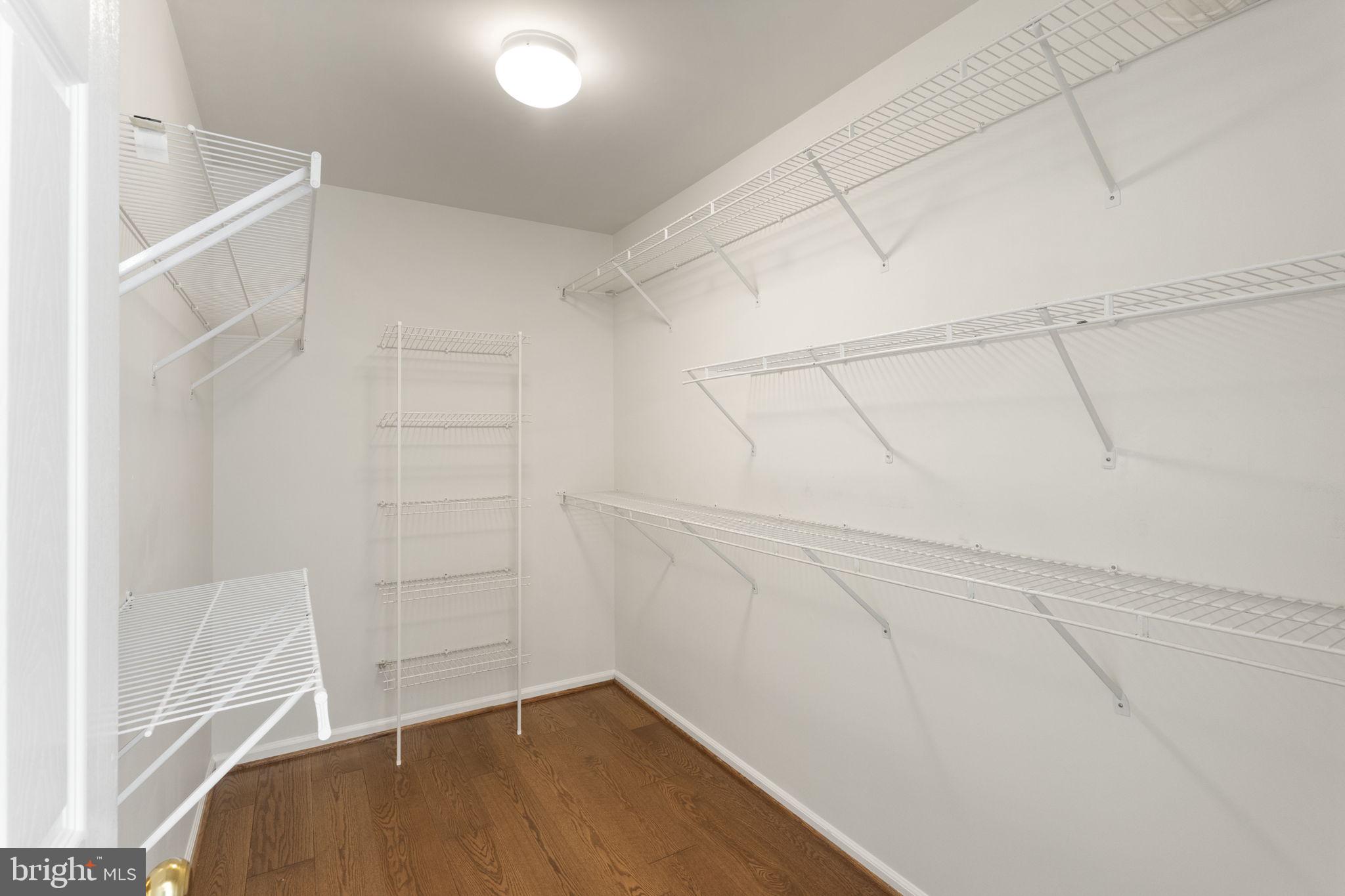 POTOMAC LAKES - Residential