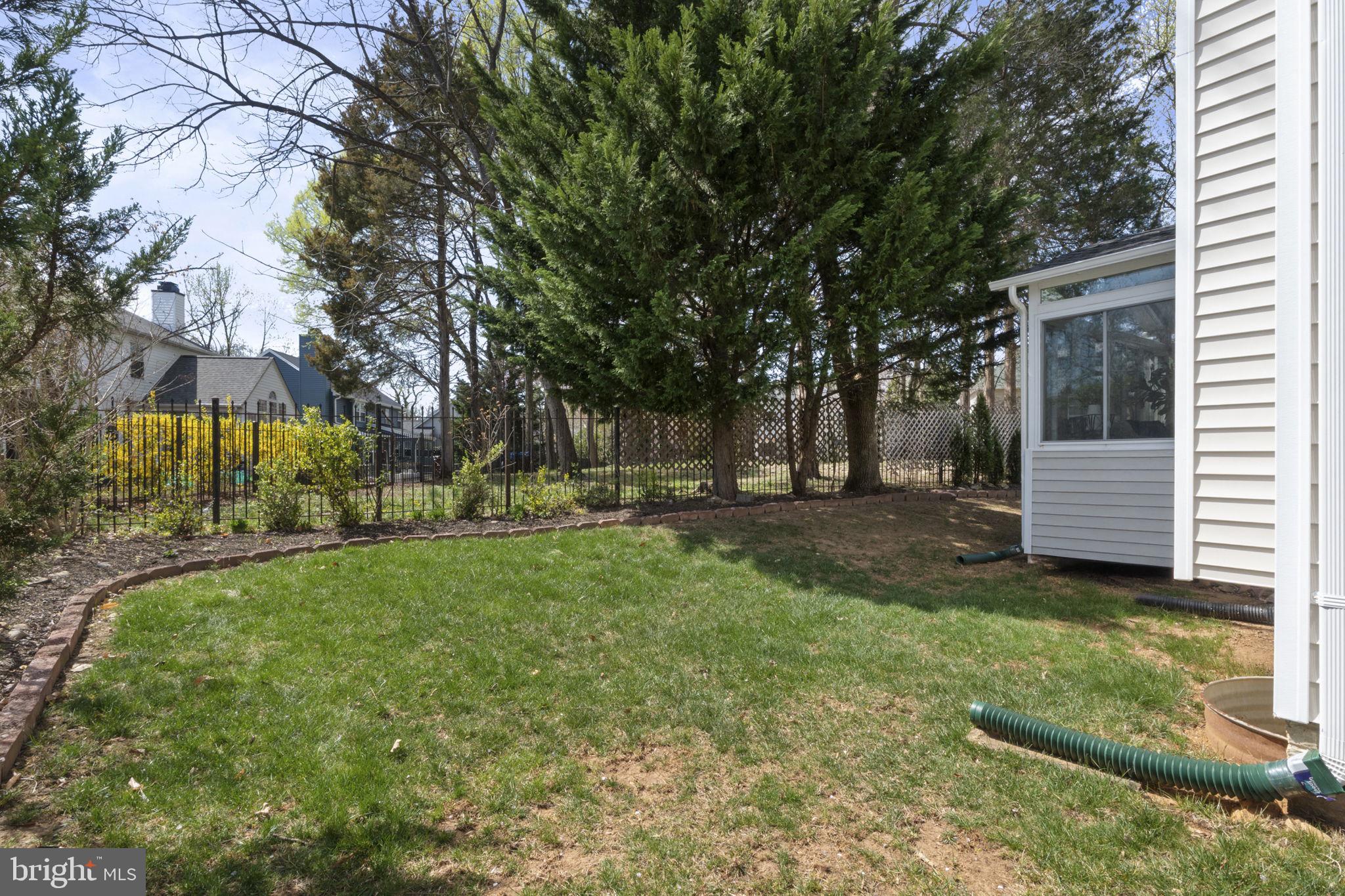 POTOMAC LAKES - Residential