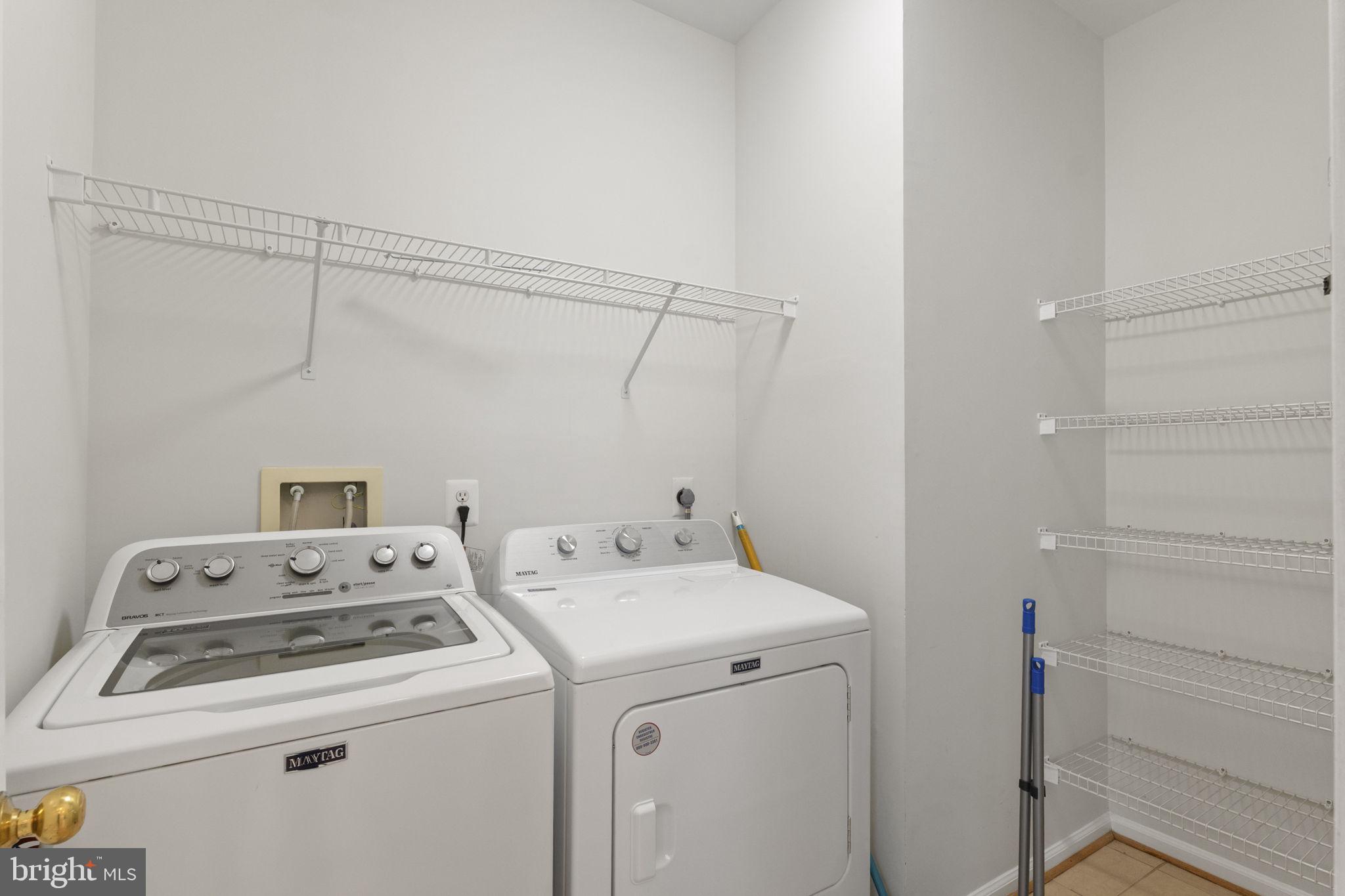 POTOMAC LAKES - Residential