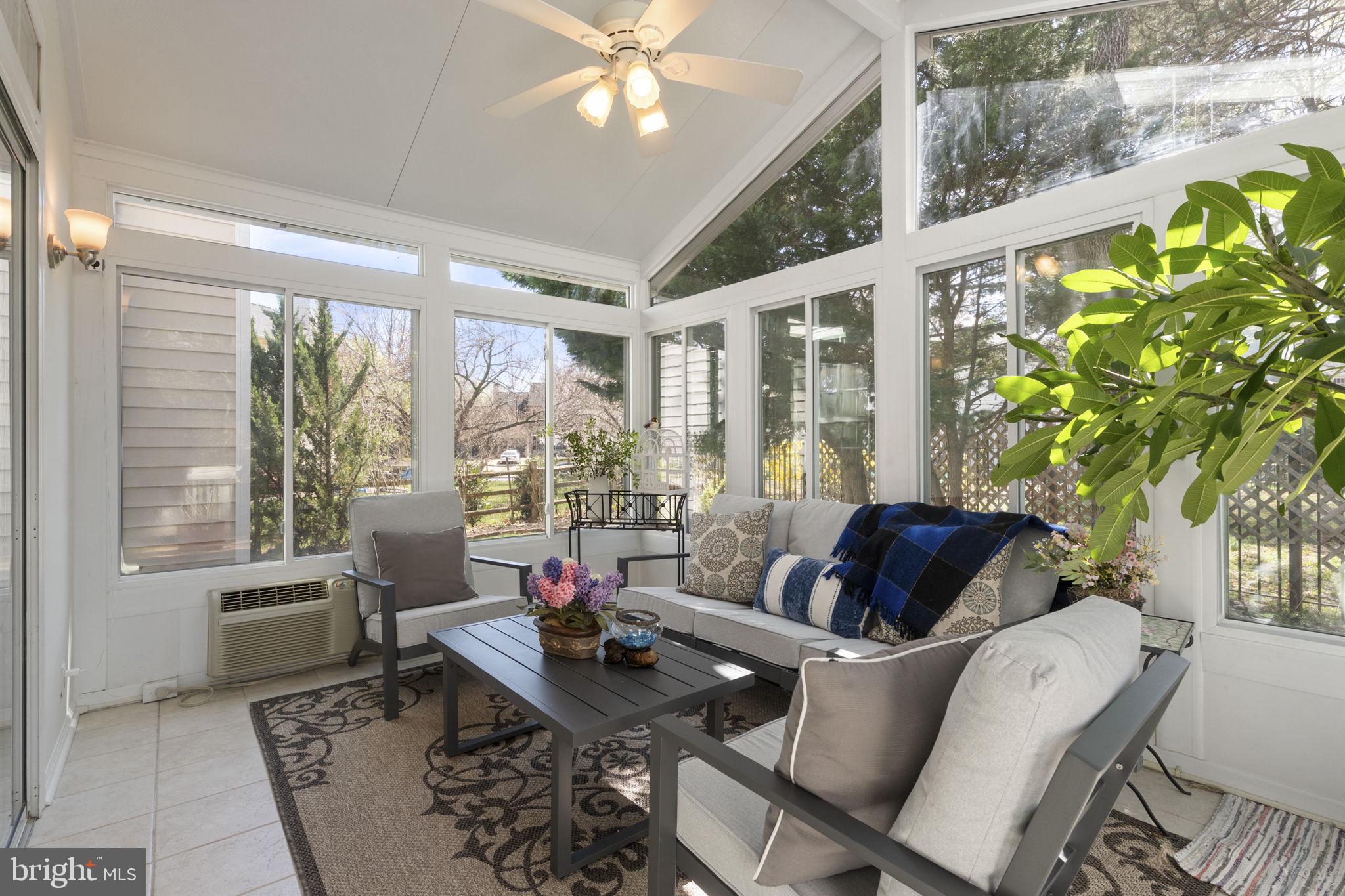 POTOMAC LAKES - Residential