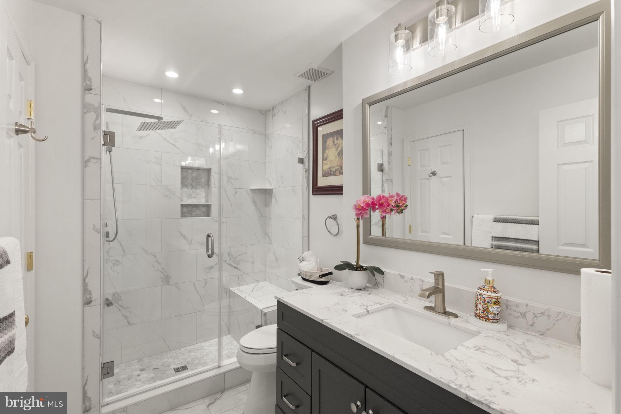 POTOMAC LAKES - Residential