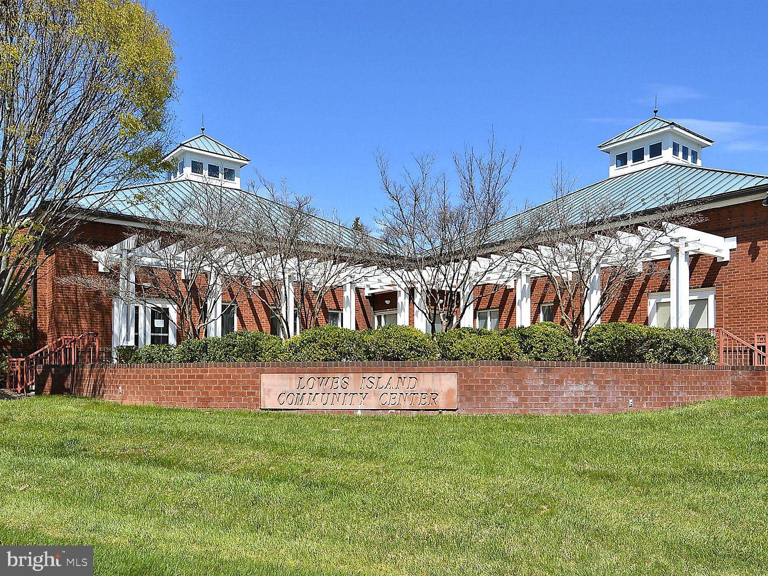 POTOMAC LAKES - Residential