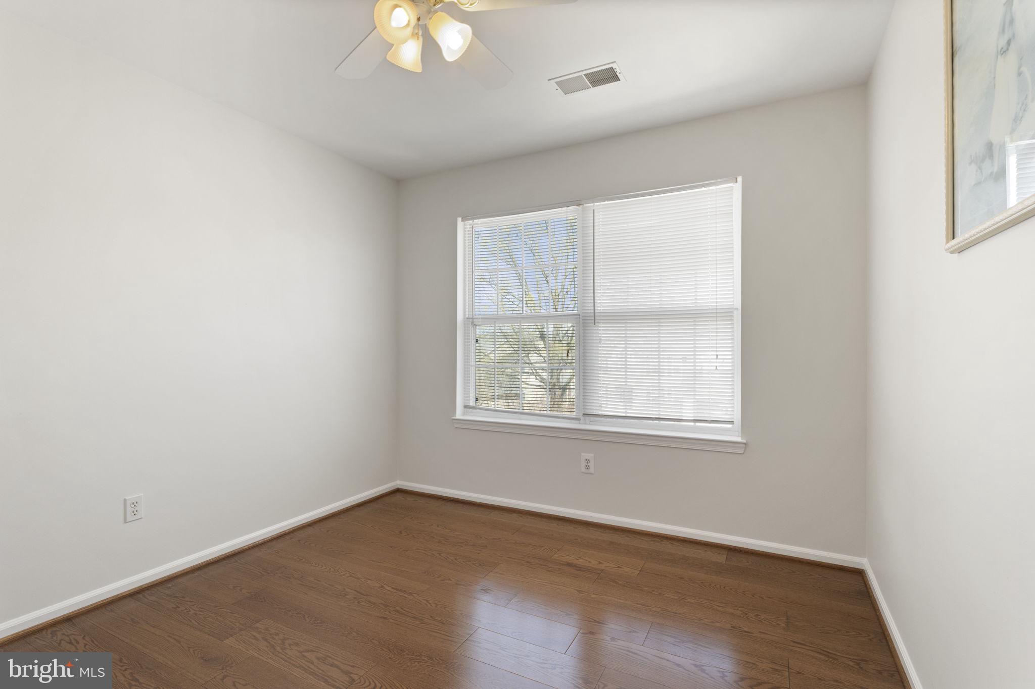 POTOMAC LAKES - Residential