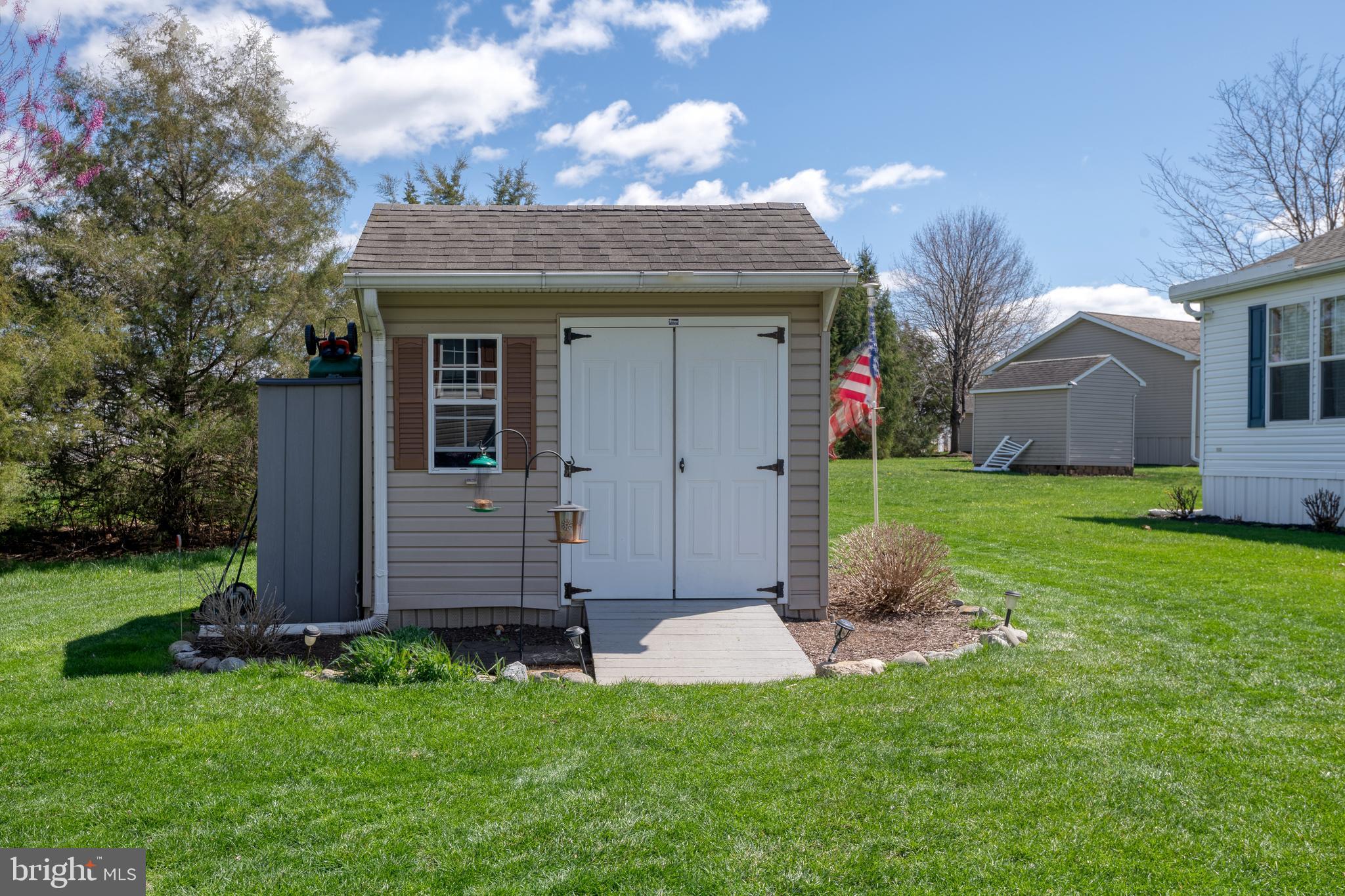 VILLAGES AT GREENFIELD - Residential