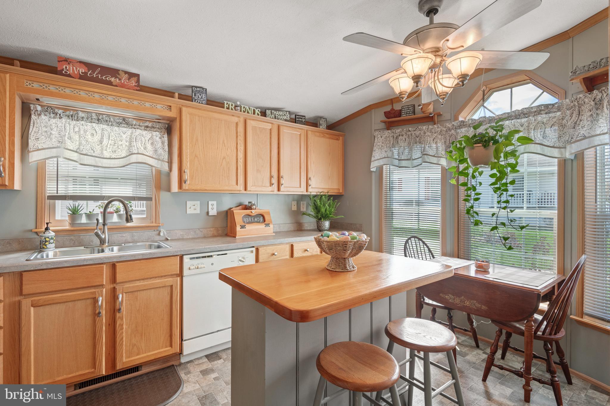 VILLAGES AT GREENFIELD - Residential