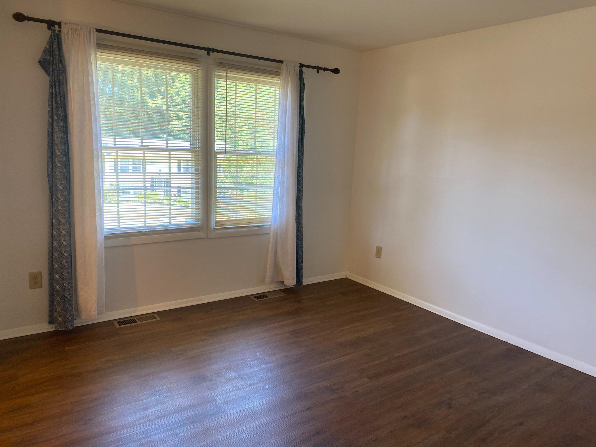 2338 WOODBERRY DRIVE