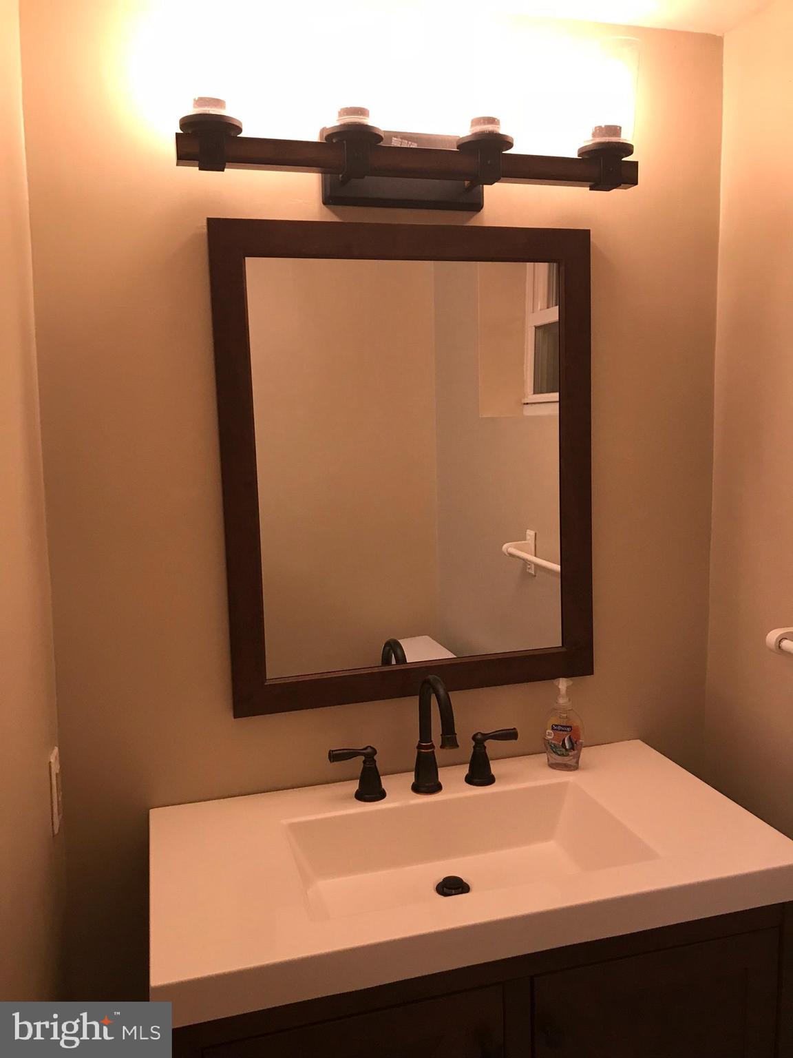 FEDERAL HILL HISTORIC DISTRICT - Residential Lease