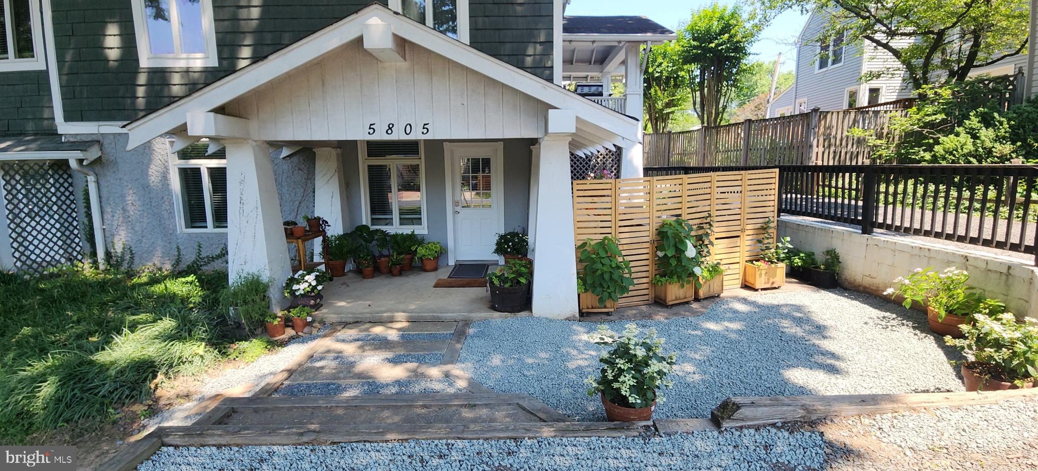 YORKTOWN - Residential Lease