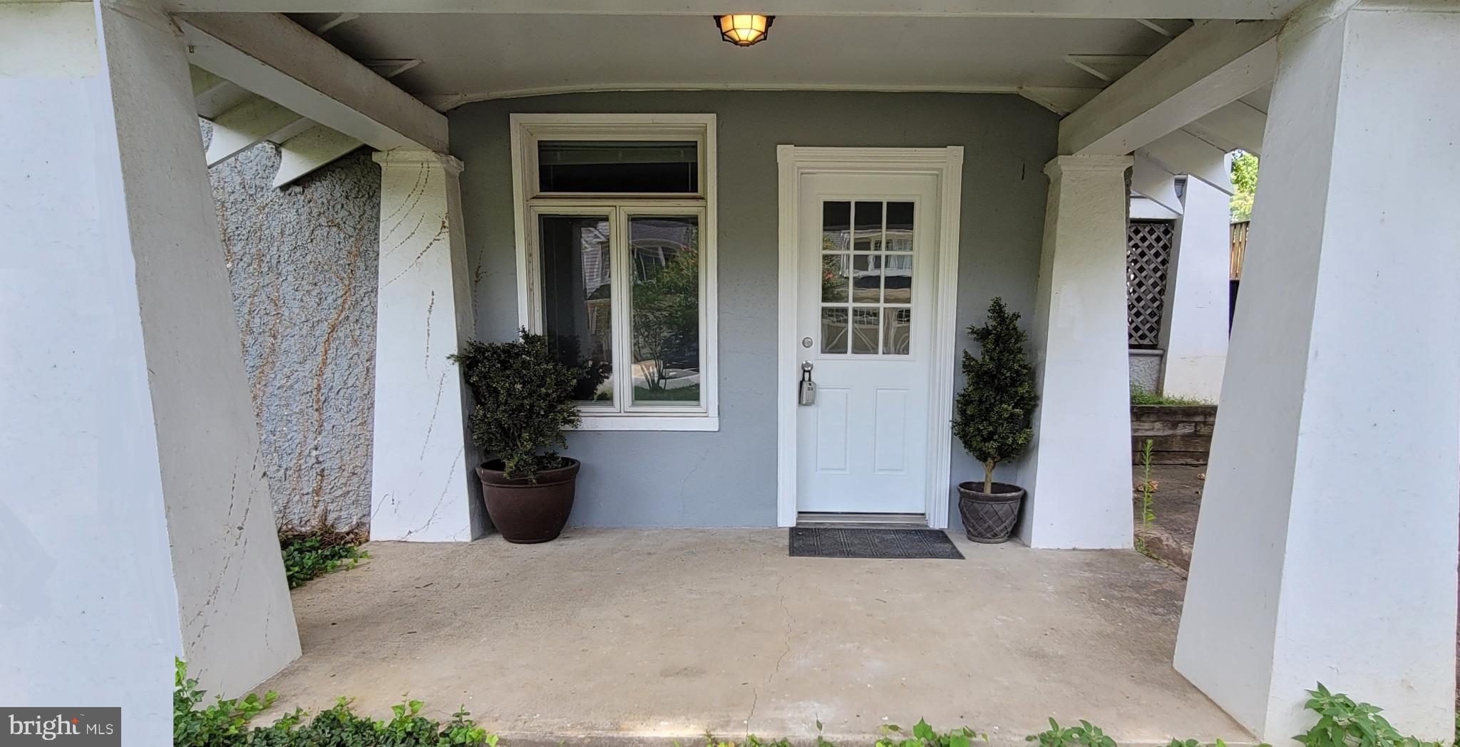 YORKTOWN - Residential Lease