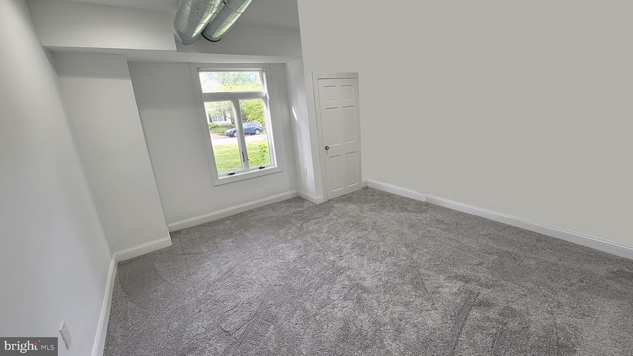 YORKTOWN - Residential Lease