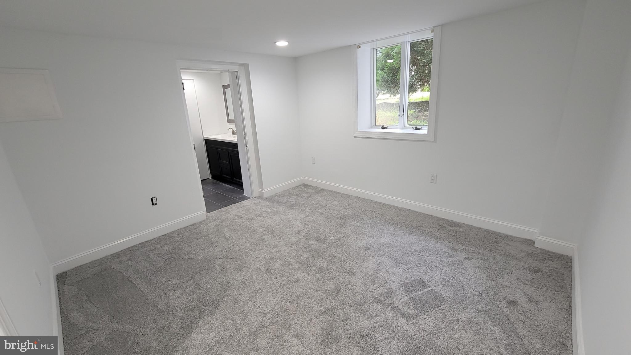 YORKTOWN - Residential Lease