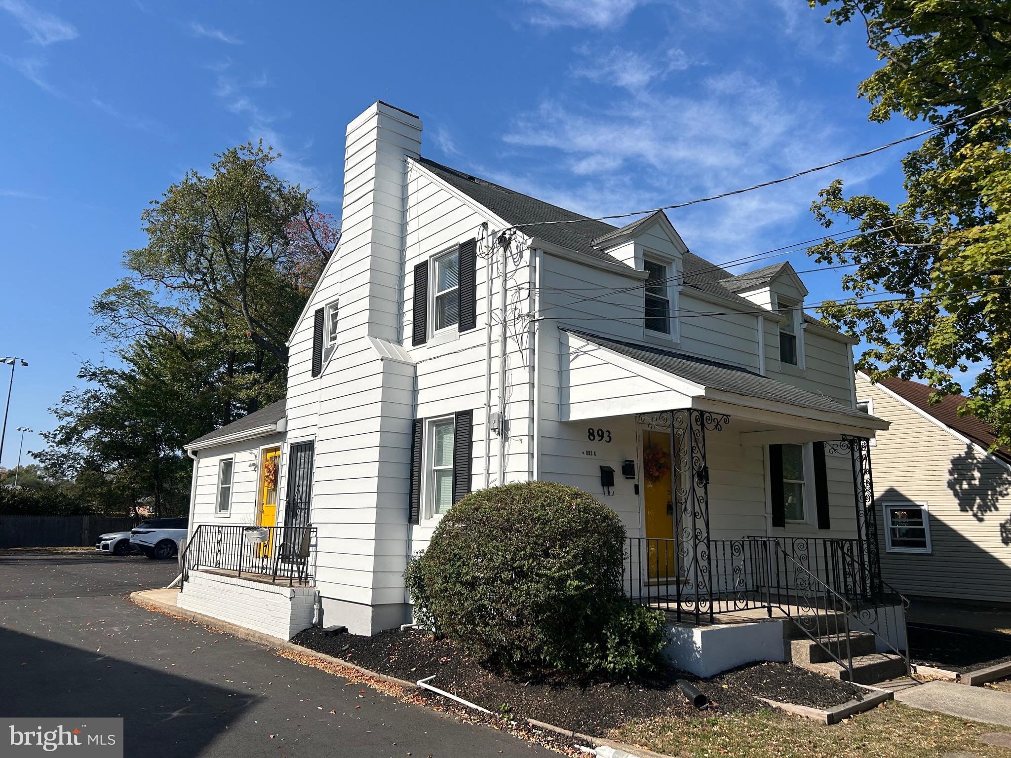 893 PARKWAY AVENUE