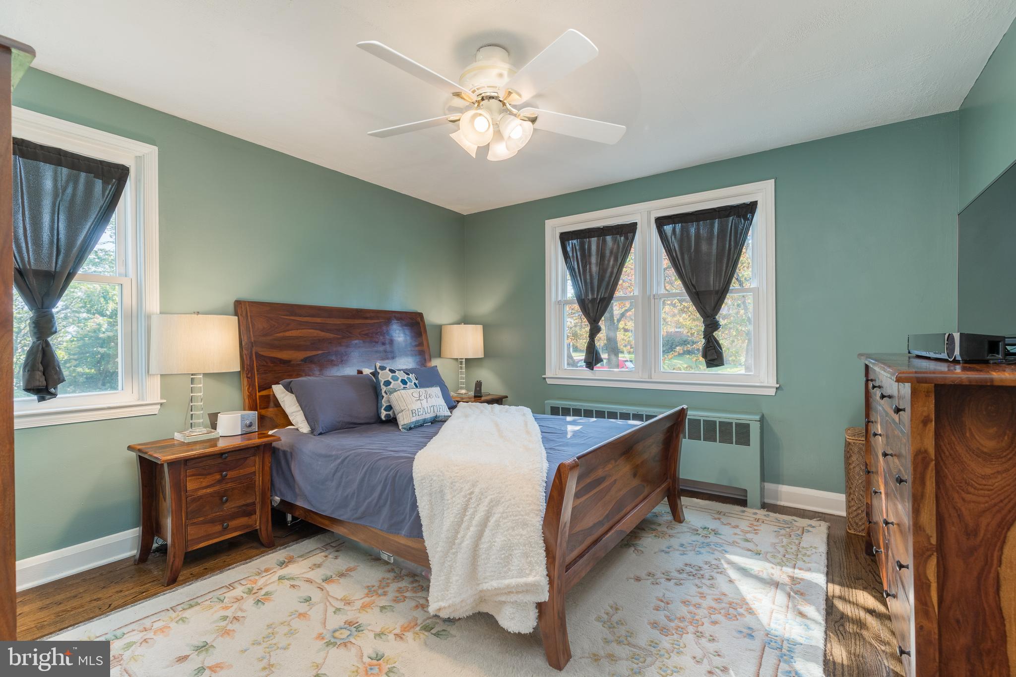 COLONIAL GARDENS - Residential