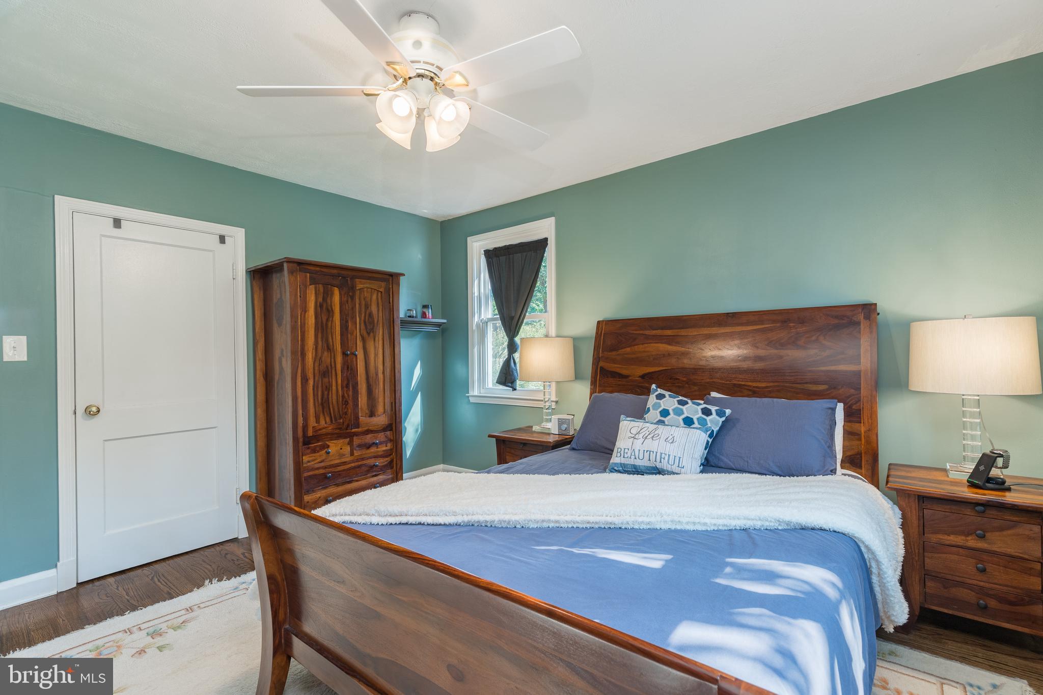 COLONIAL GARDENS - Residential