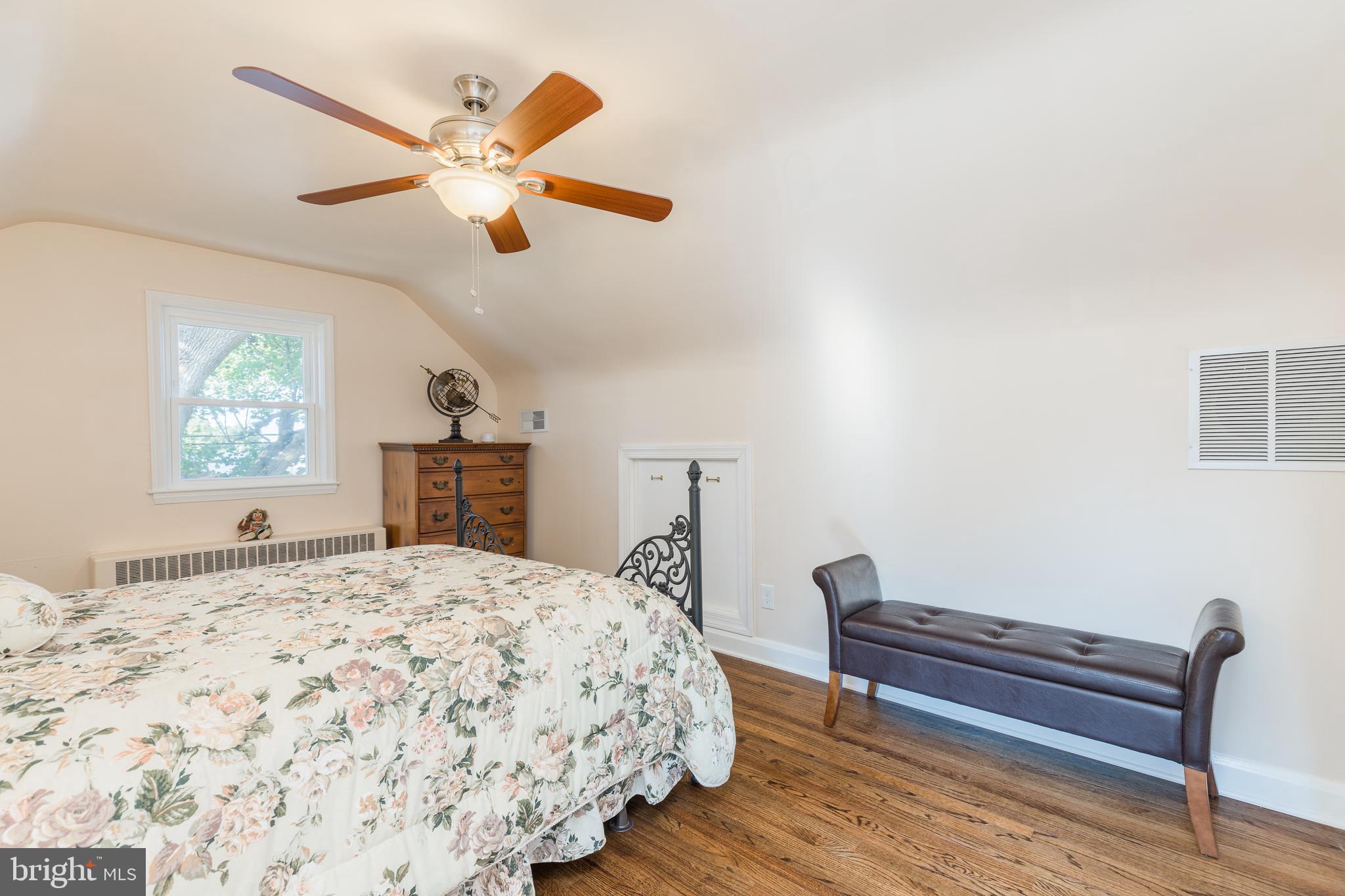 COLONIAL GARDENS - Residential