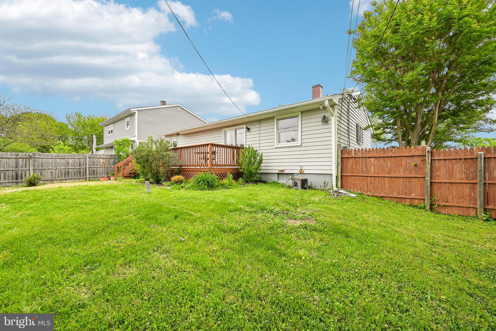 PLEASANTVILLE - Residential