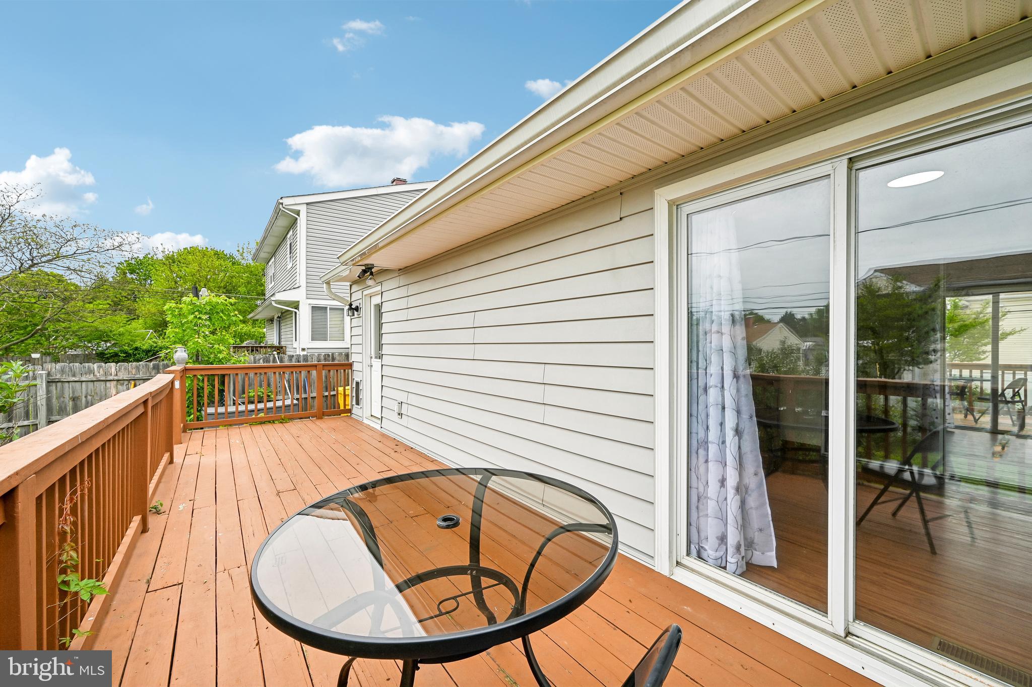 PLEASANTVILLE - Residential