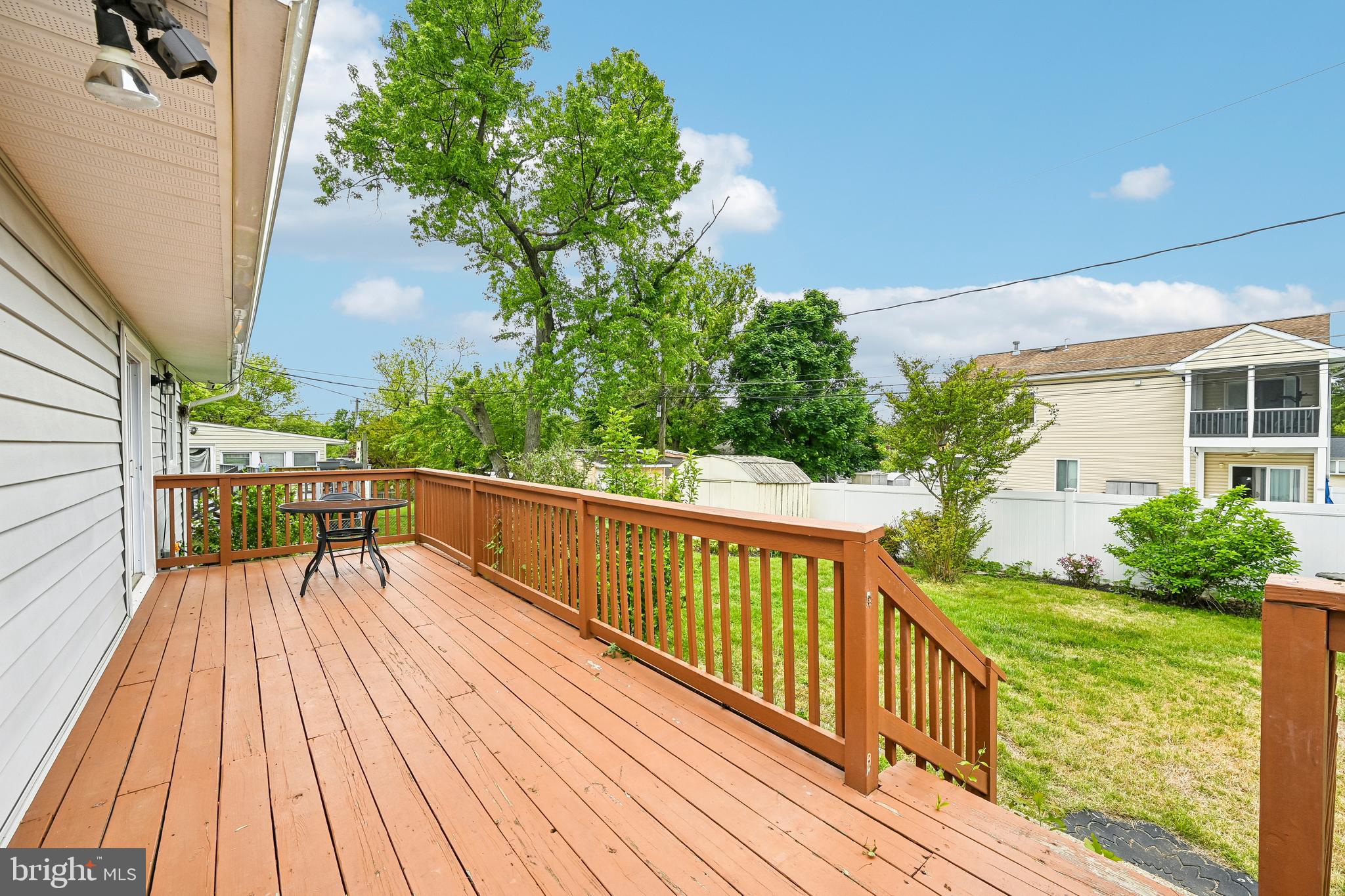PLEASANTVILLE - Residential