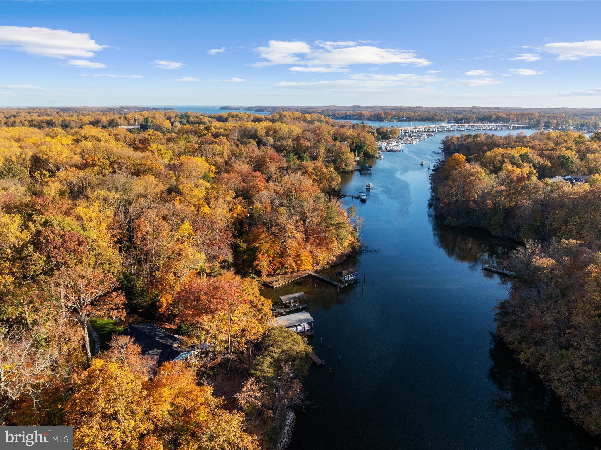 WALLACE MANOR - Residential