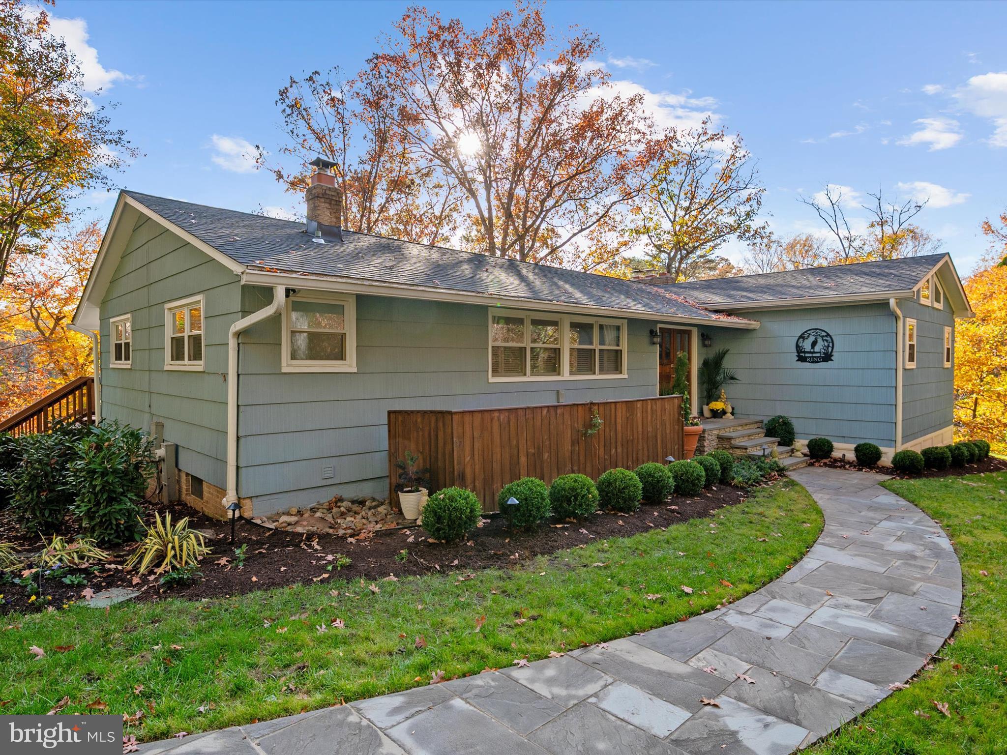 WALLACE MANOR - Residential