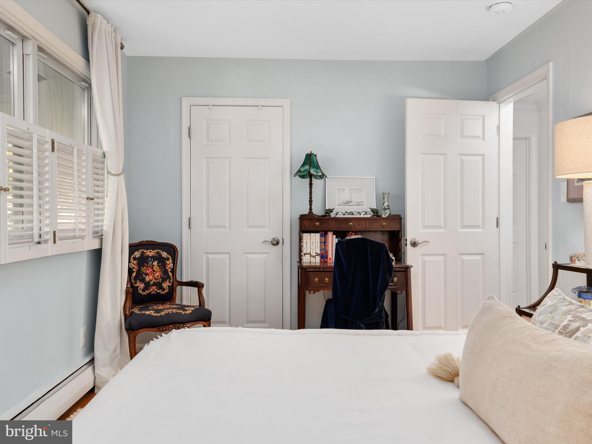 WALLACE MANOR - Residential