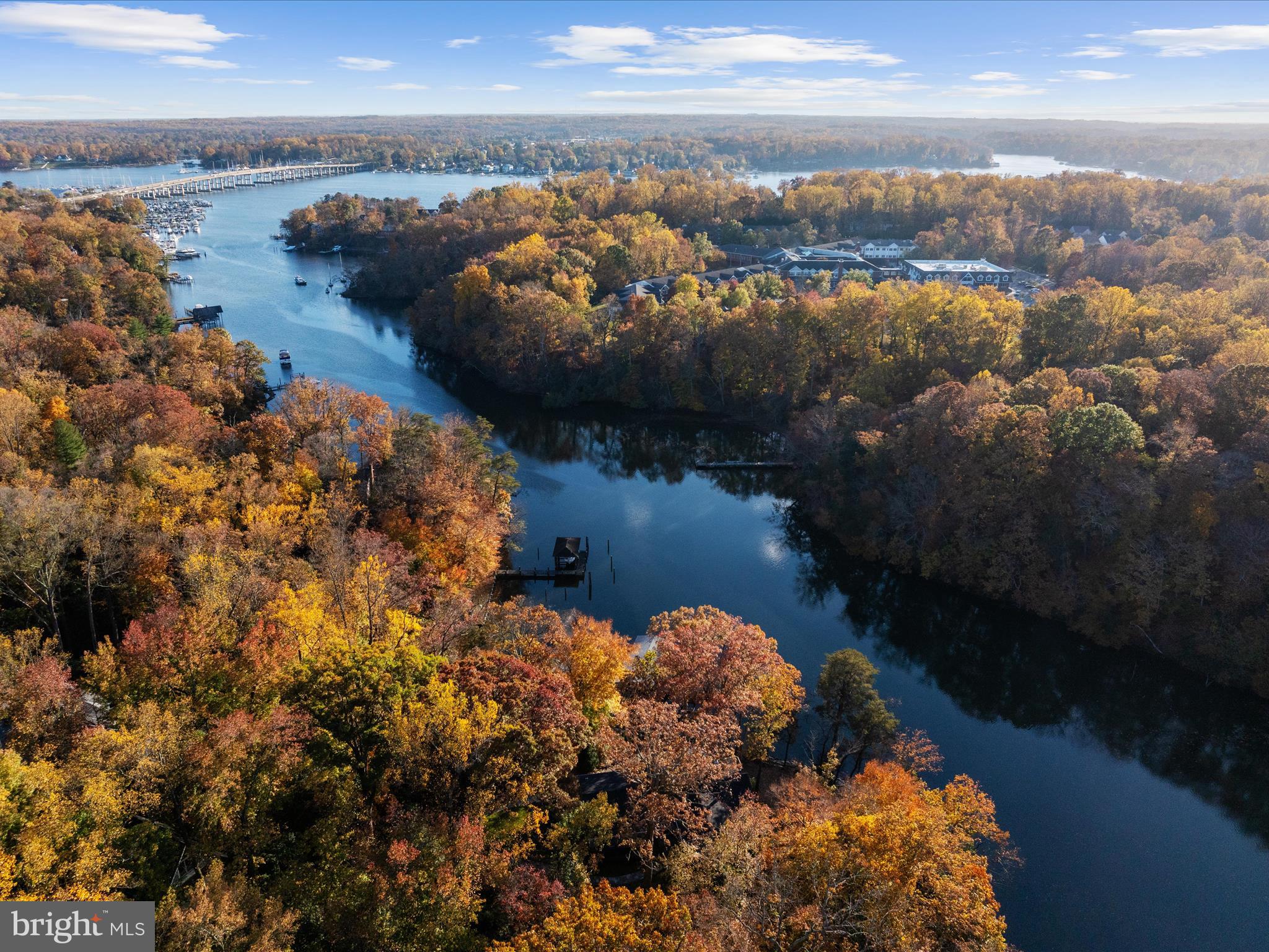 WALLACE MANOR - Residential