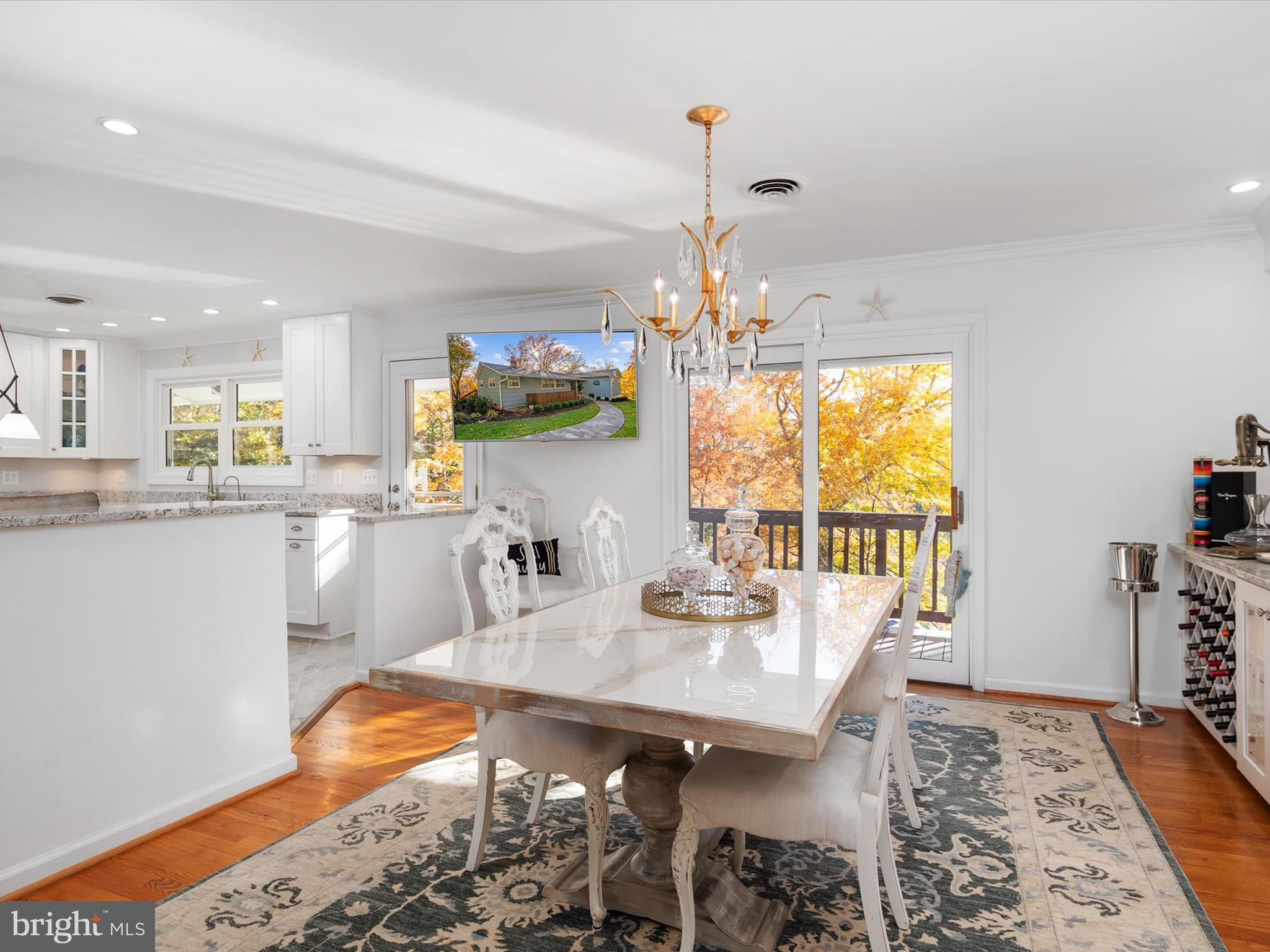 WALLACE MANOR - Residential