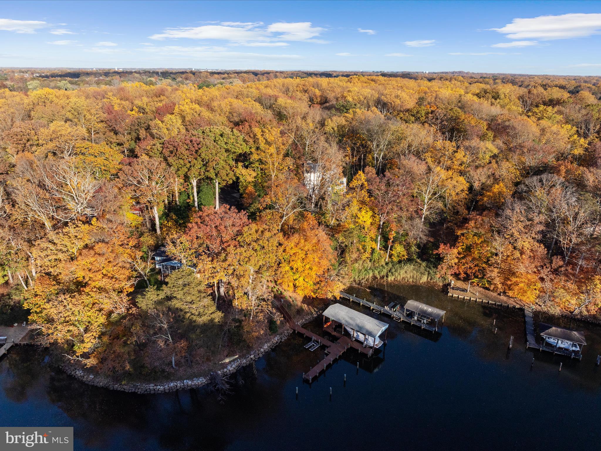 WALLACE MANOR - Residential