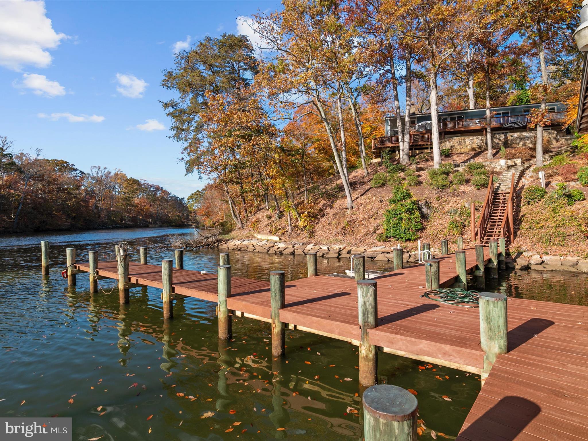 WALLACE MANOR - Residential