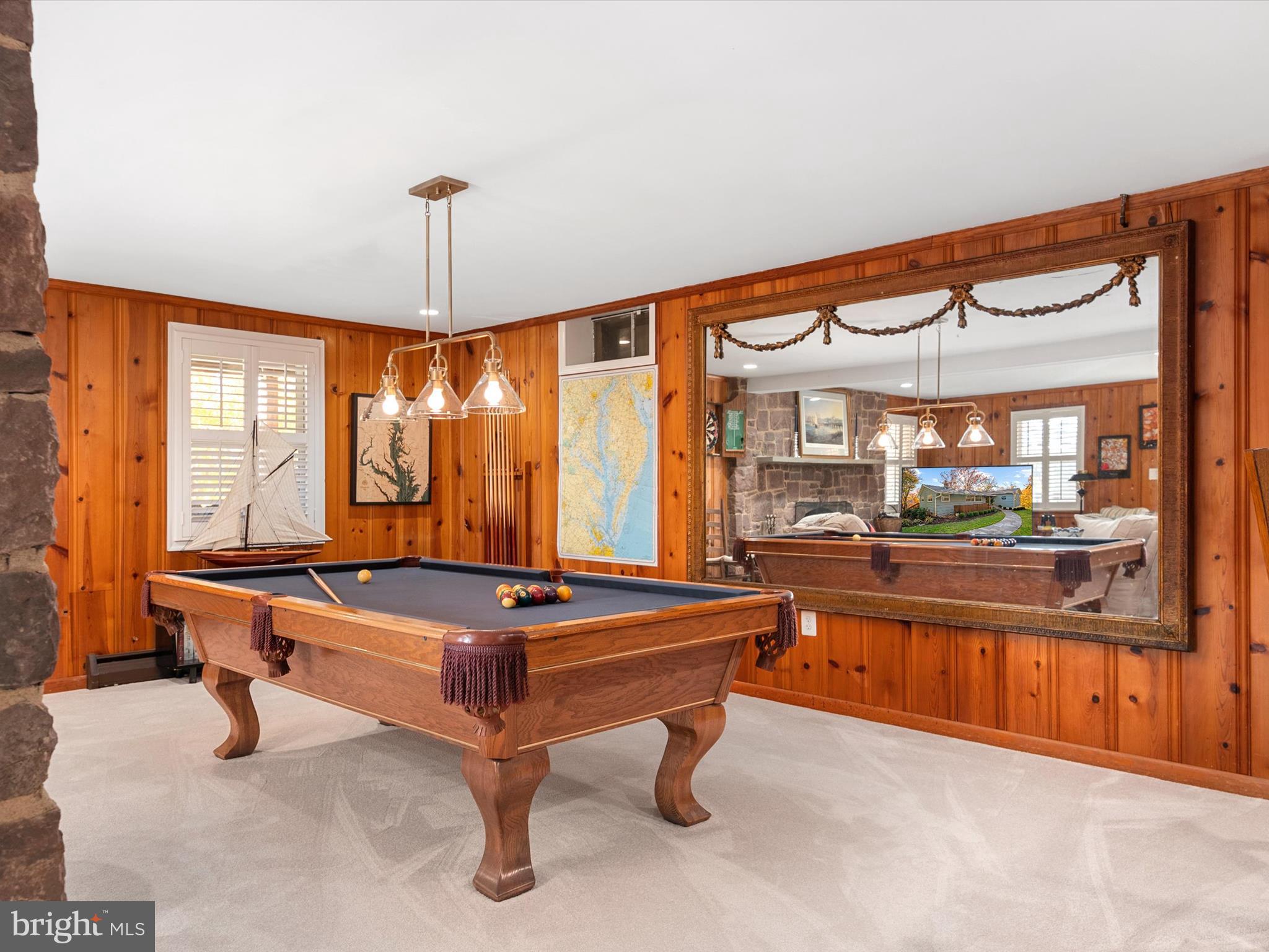 WALLACE MANOR - Residential