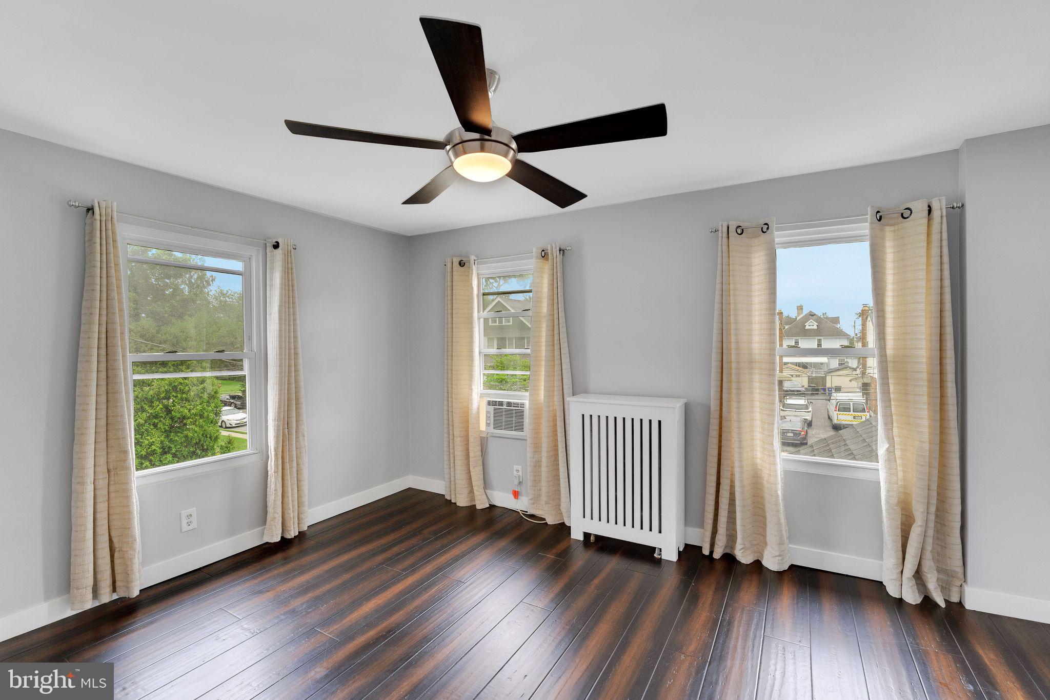 RIDLEY PARK - Residential