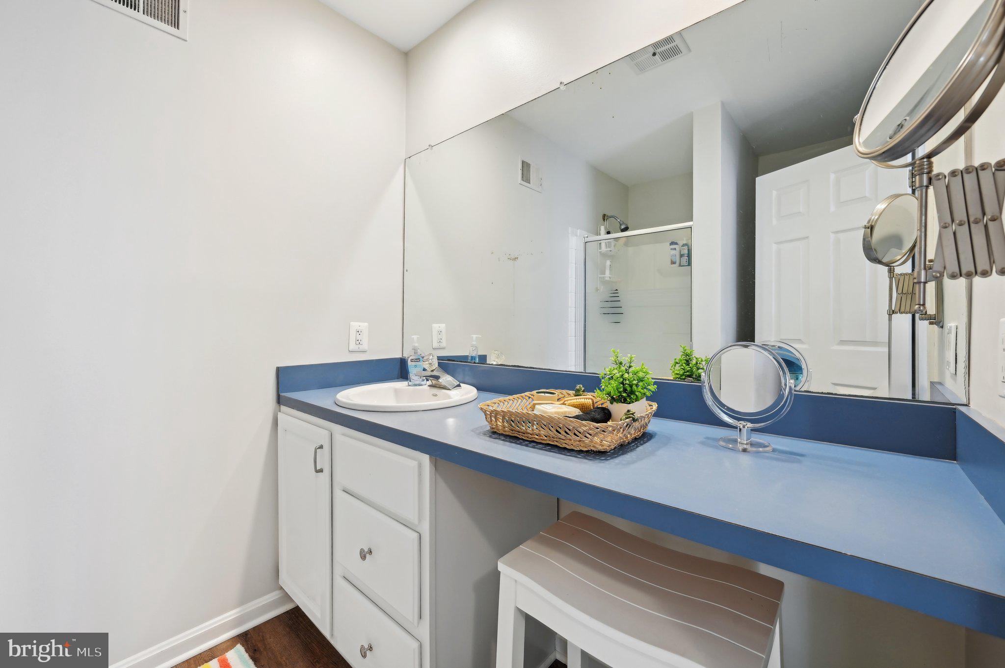 FAIRLAND - Residential