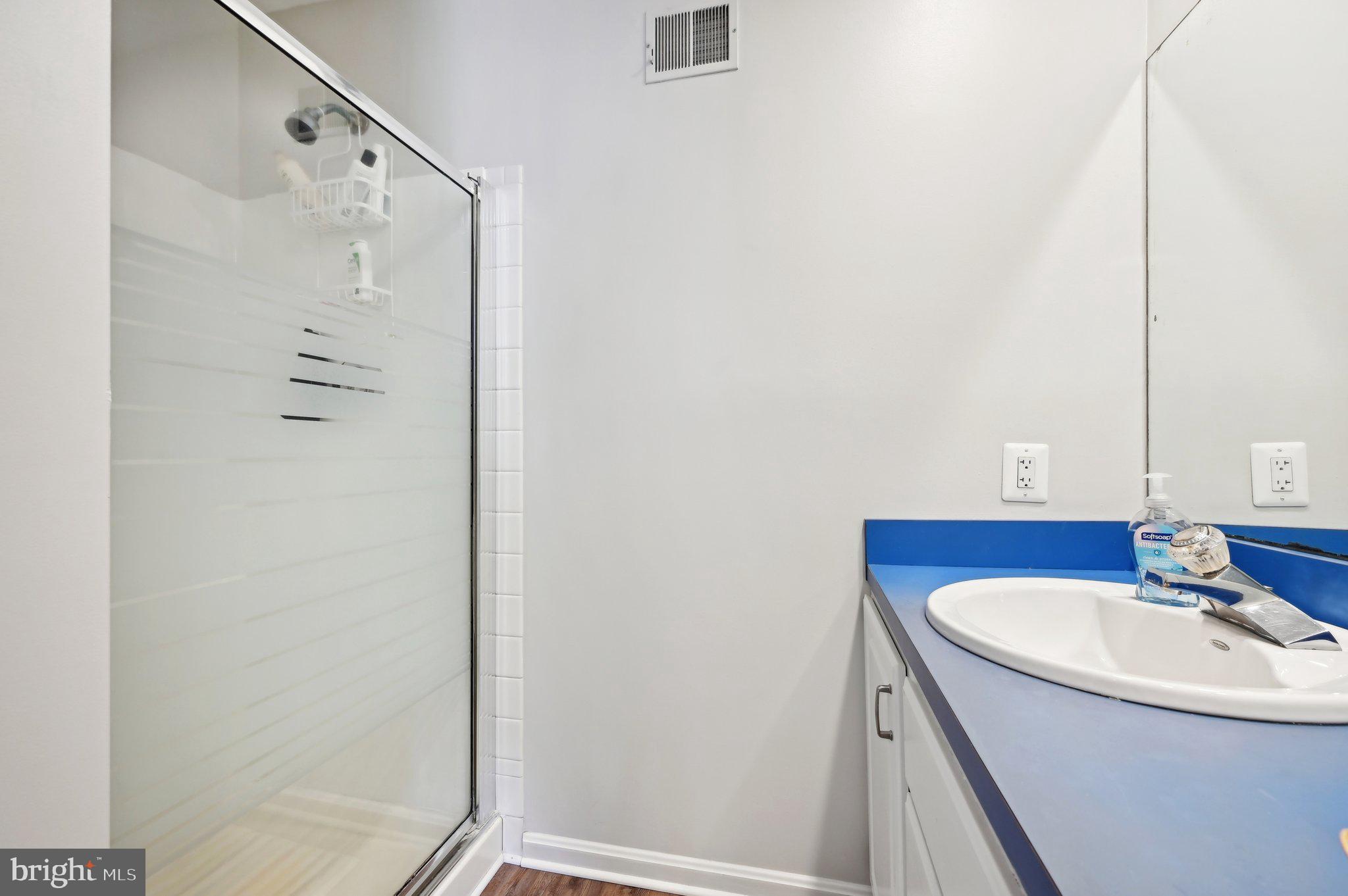 FAIRLAND - Residential