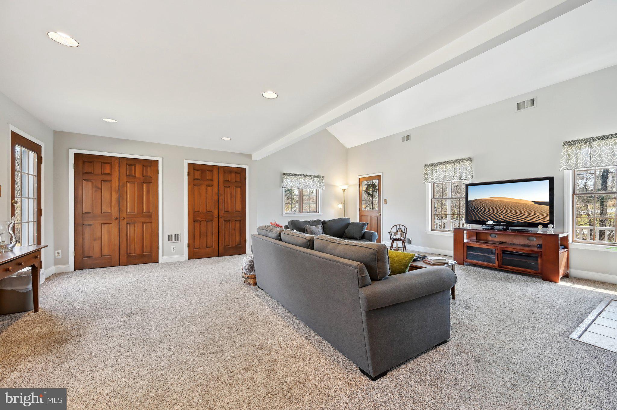 FAIRLAND - Residential