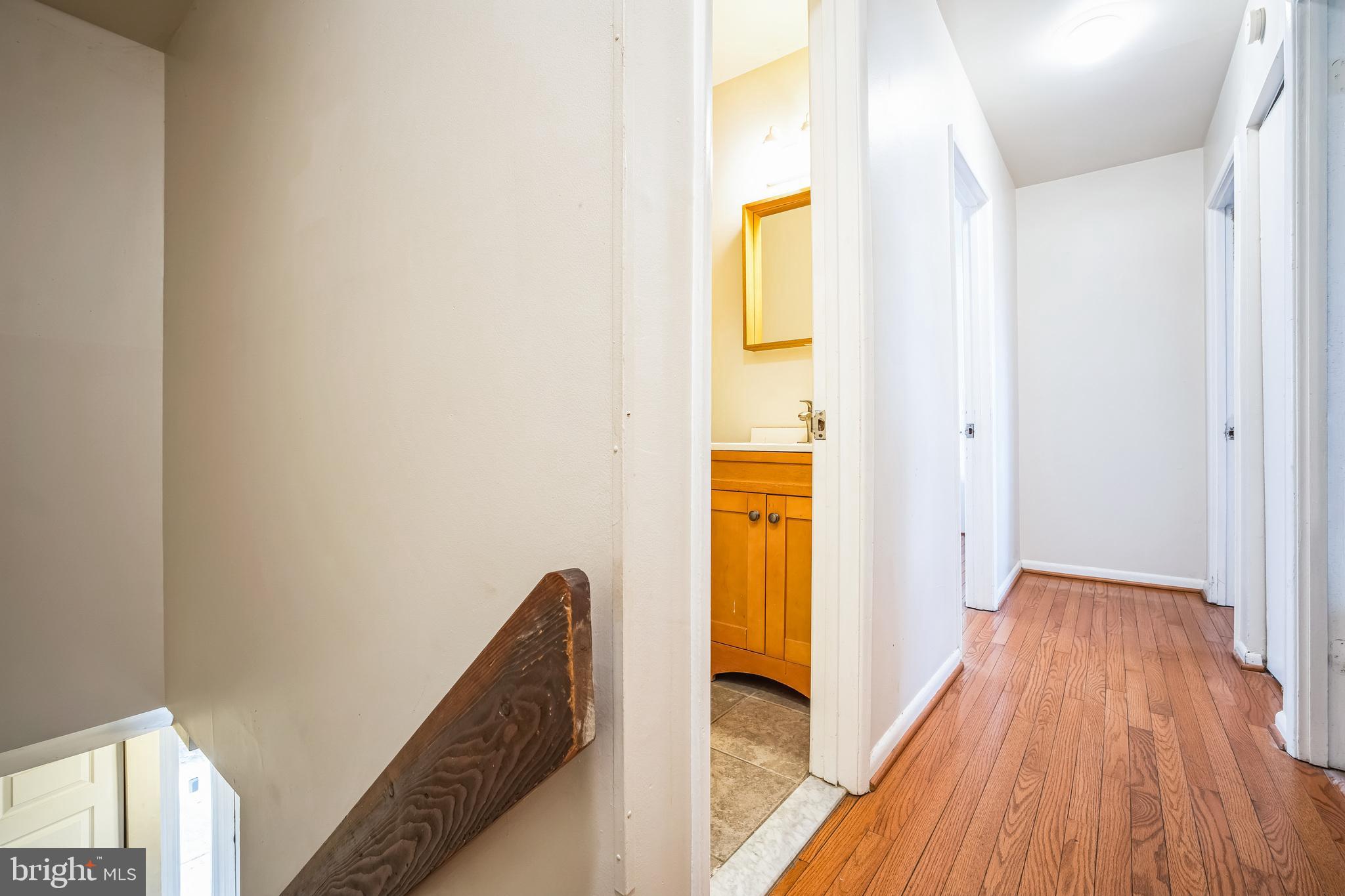 RESTON - Residential