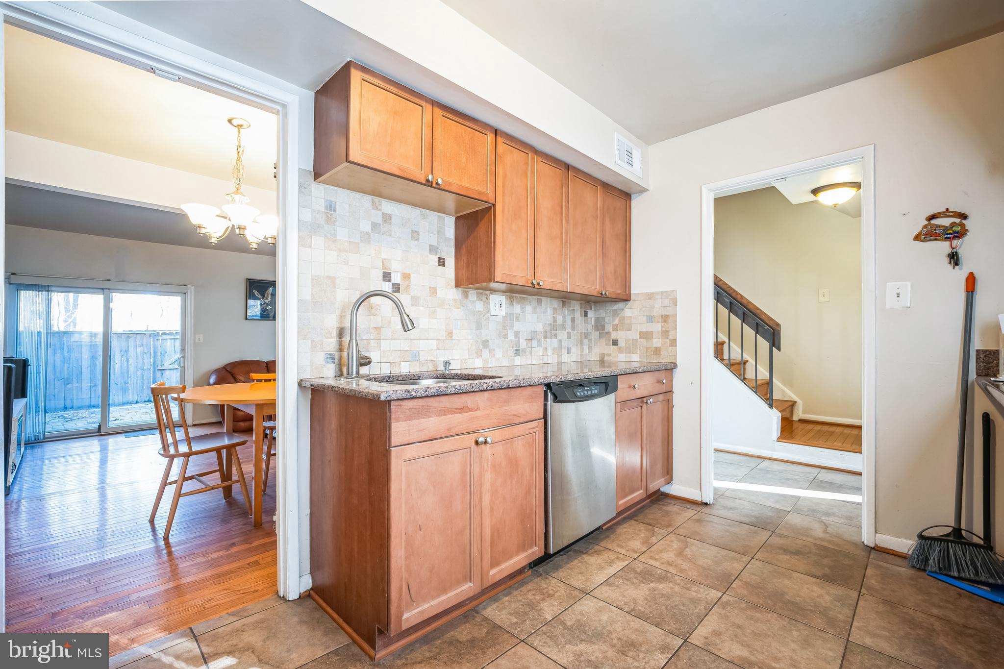 RESTON - Residential