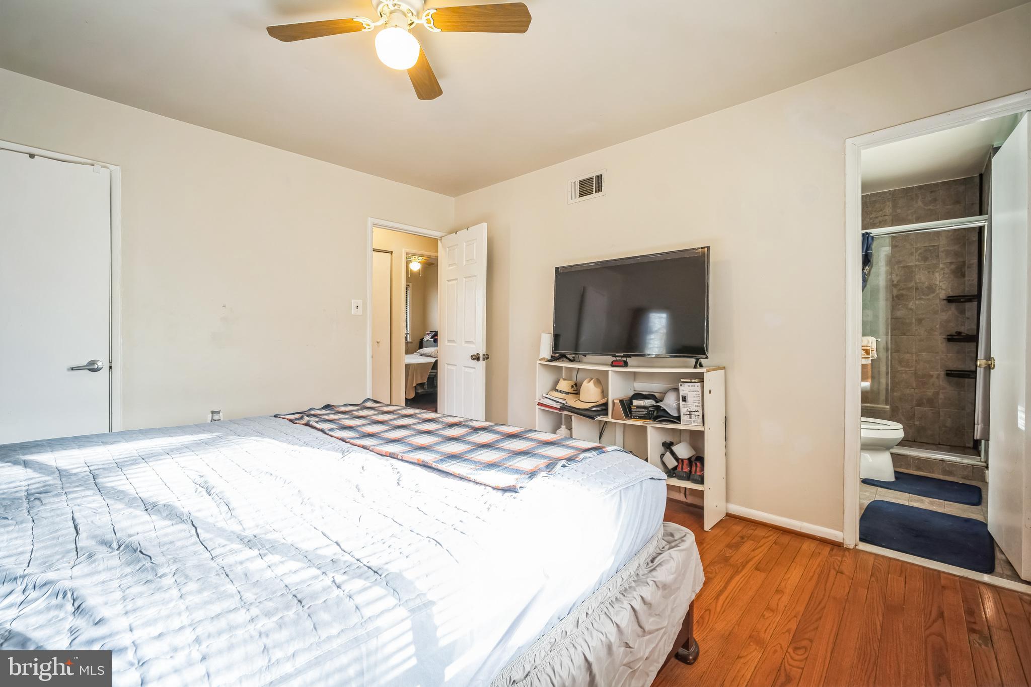 RESTON - Residential