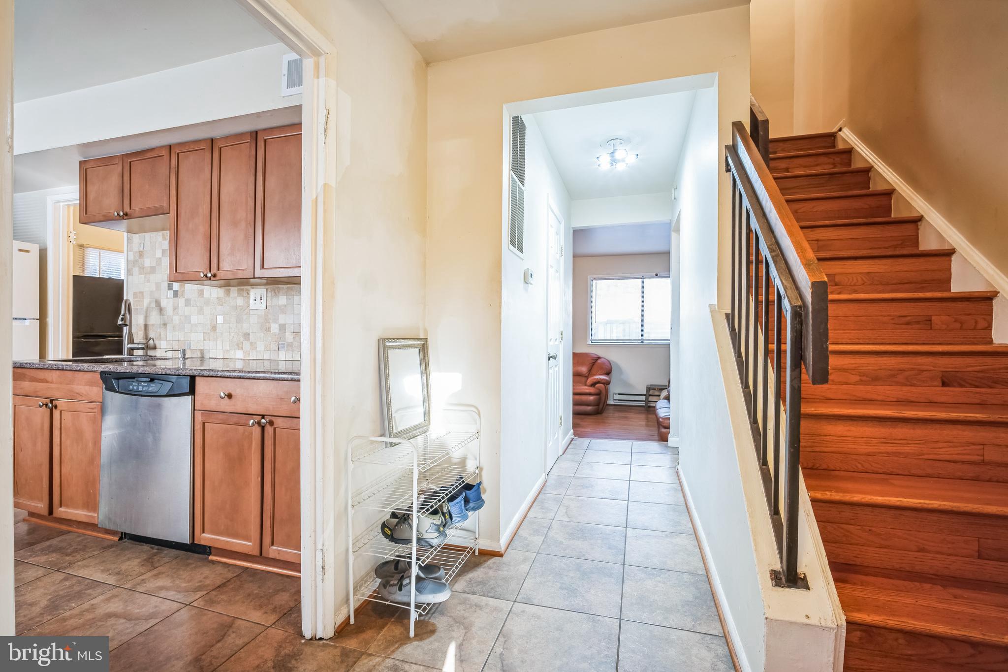 RESTON - Residential