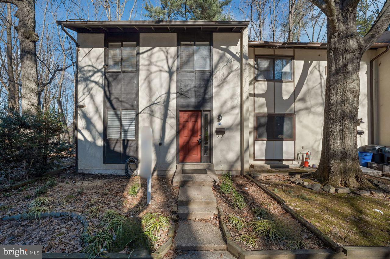 RESTON - Residential