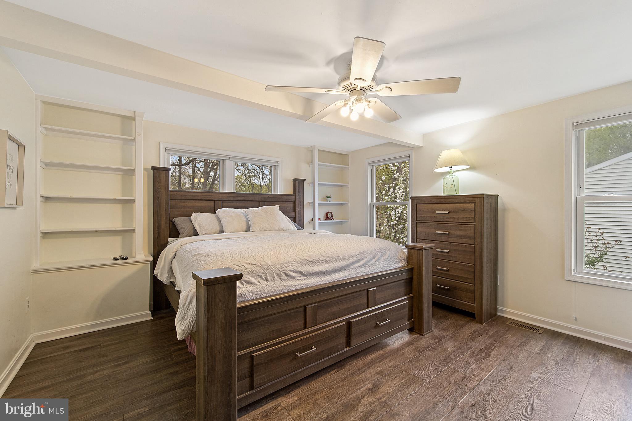 HIDDENBROOK - Residential