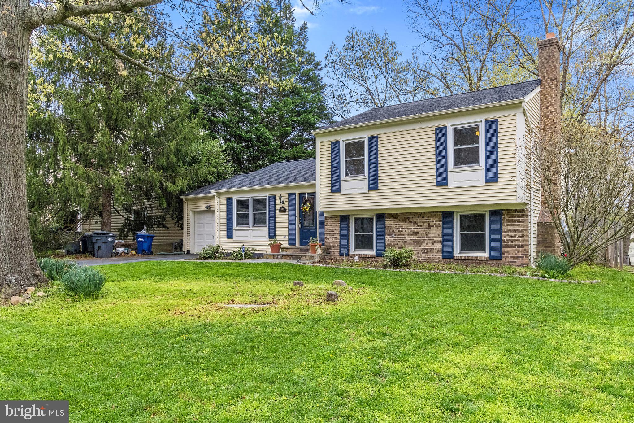 HIDDENBROOK - Residential