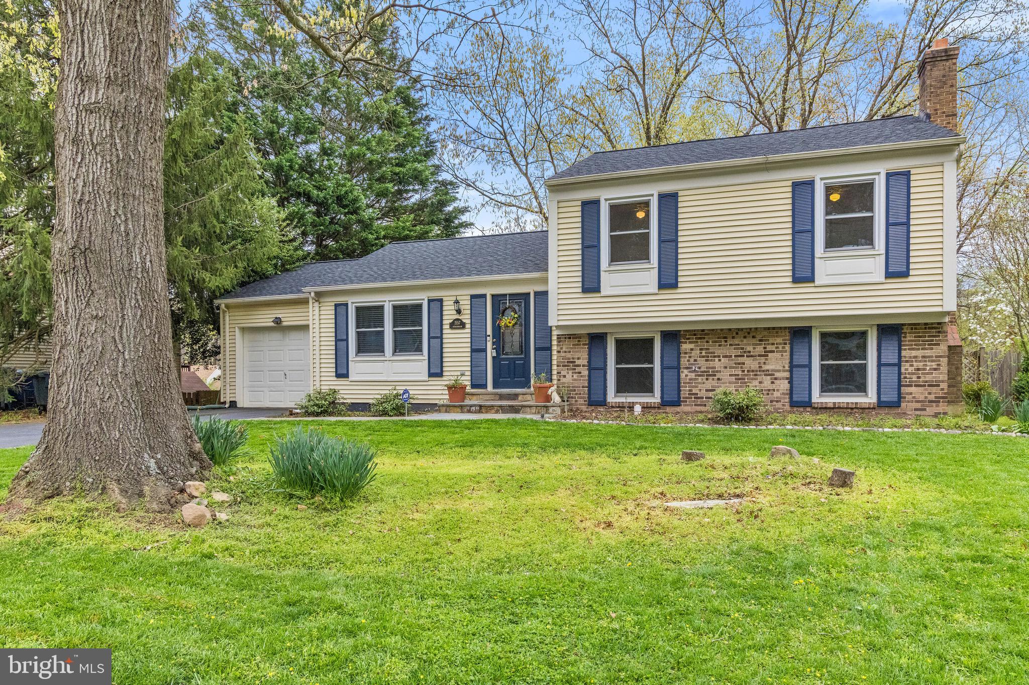 HIDDENBROOK - Residential