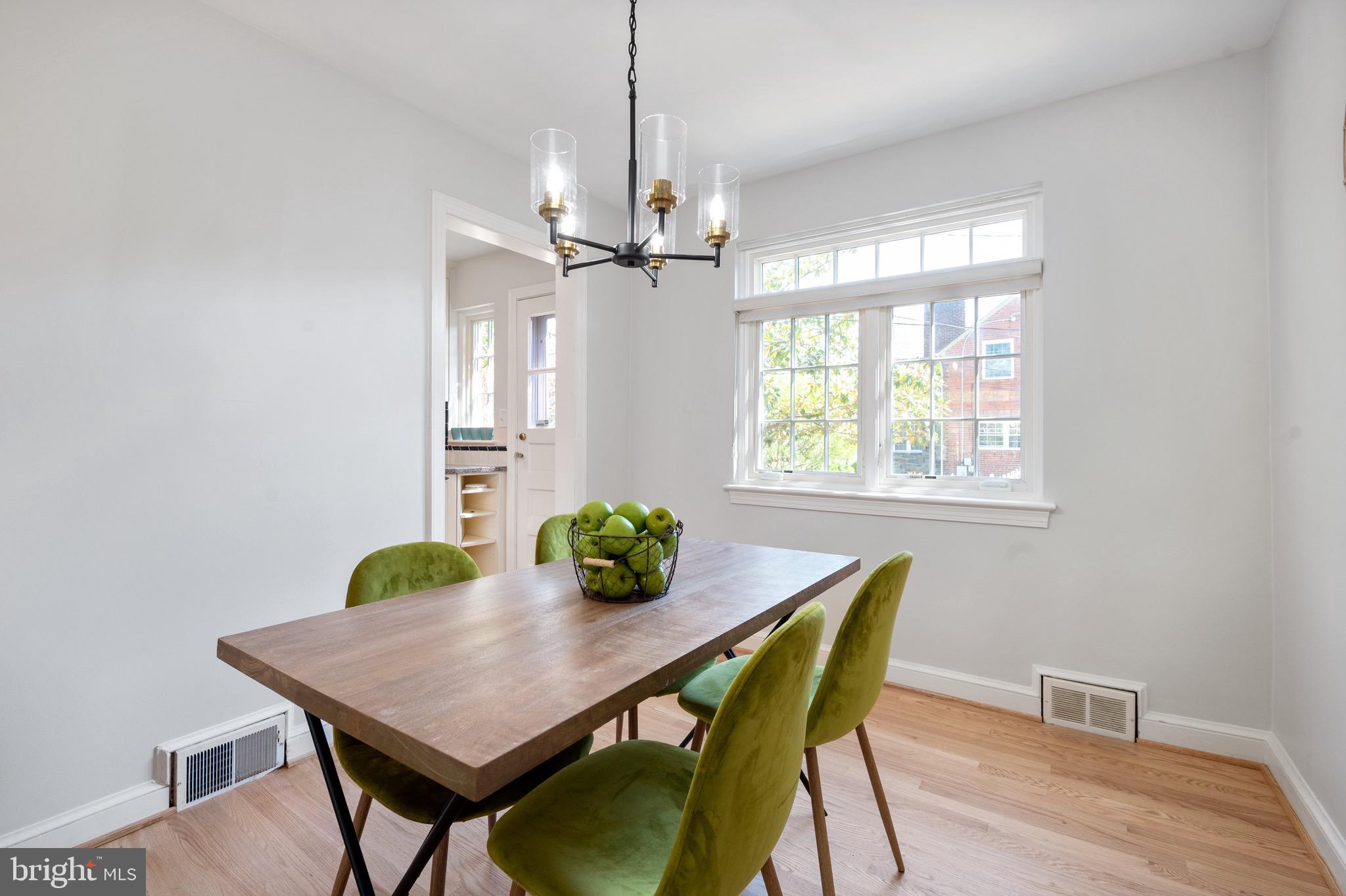 MT VERNON CONST CO - Residential