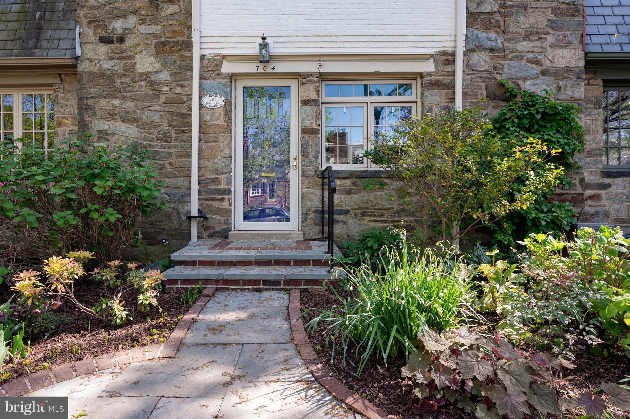 MT VERNON CONST CO - Residential