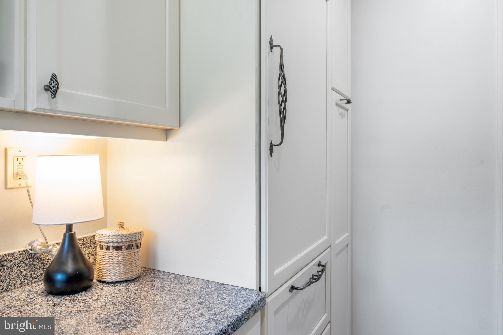 MT VERNON CONST CO - Residential