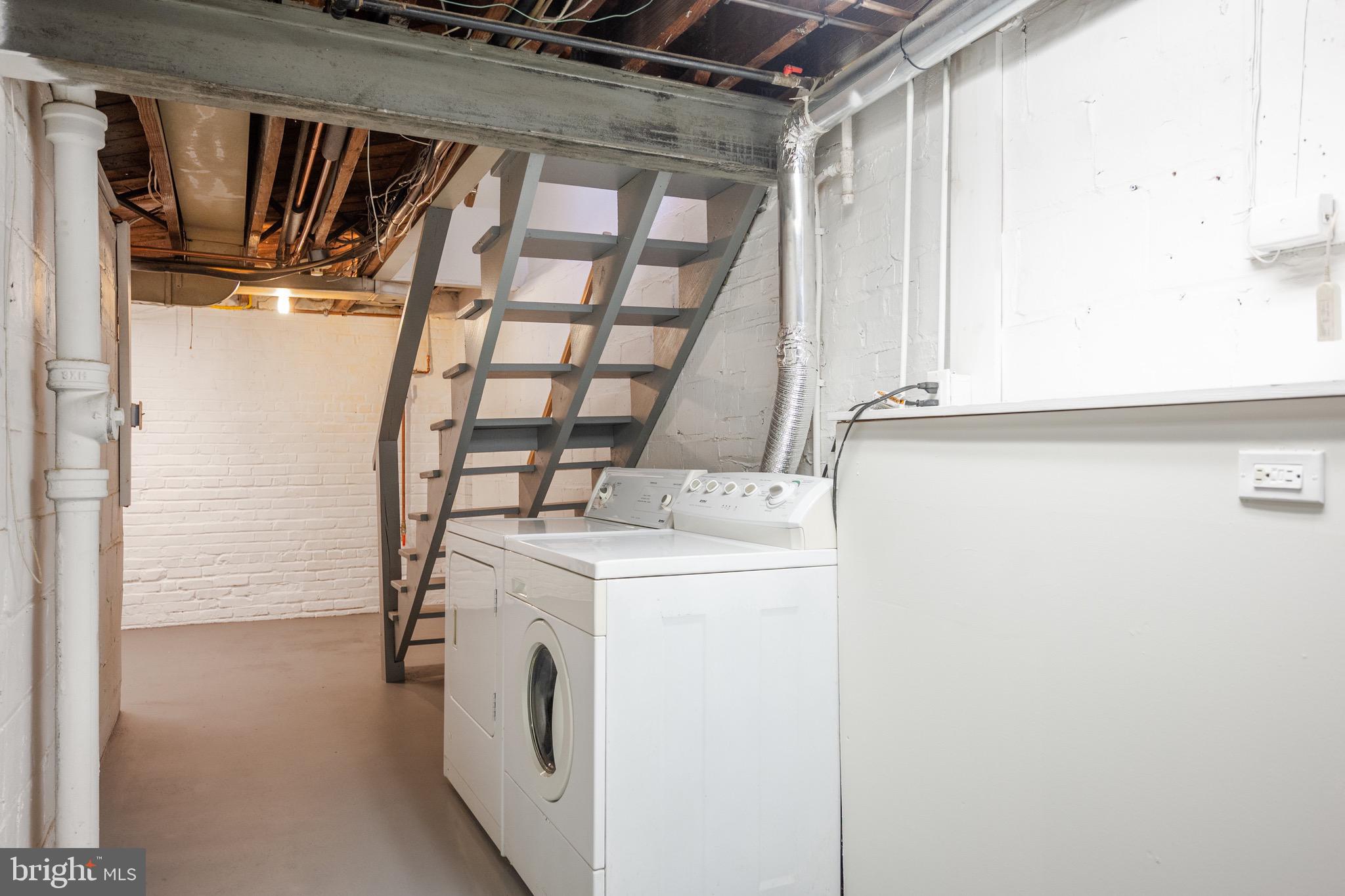 MT VERNON CONST CO - Residential