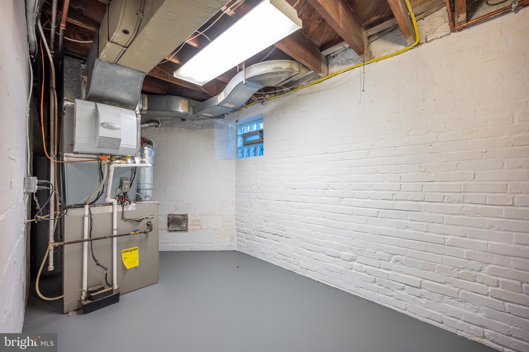 MT VERNON CONST CO - Residential