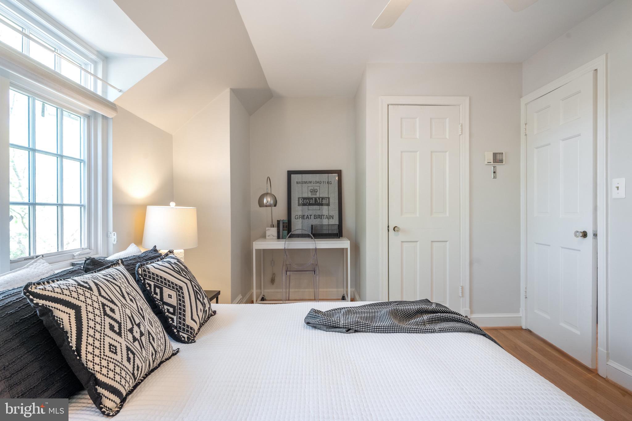 MT VERNON CONST CO - Residential