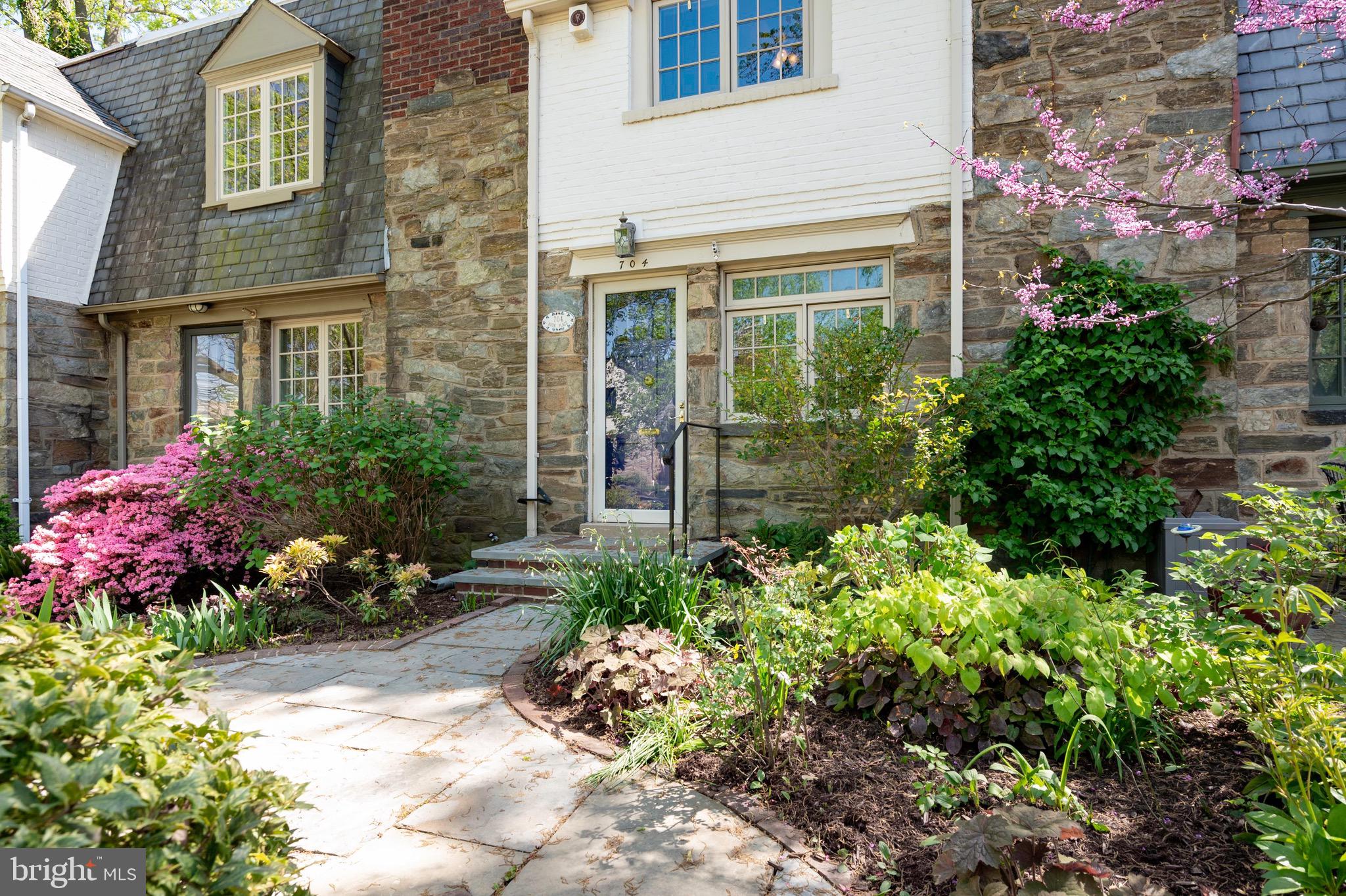 MT VERNON CONST CO - Residential