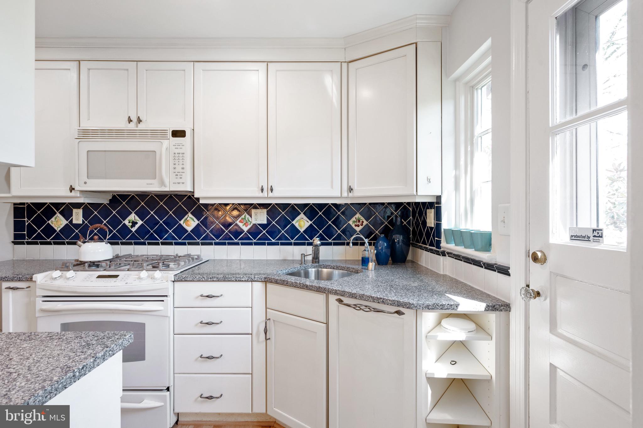 MT VERNON CONST CO - Residential